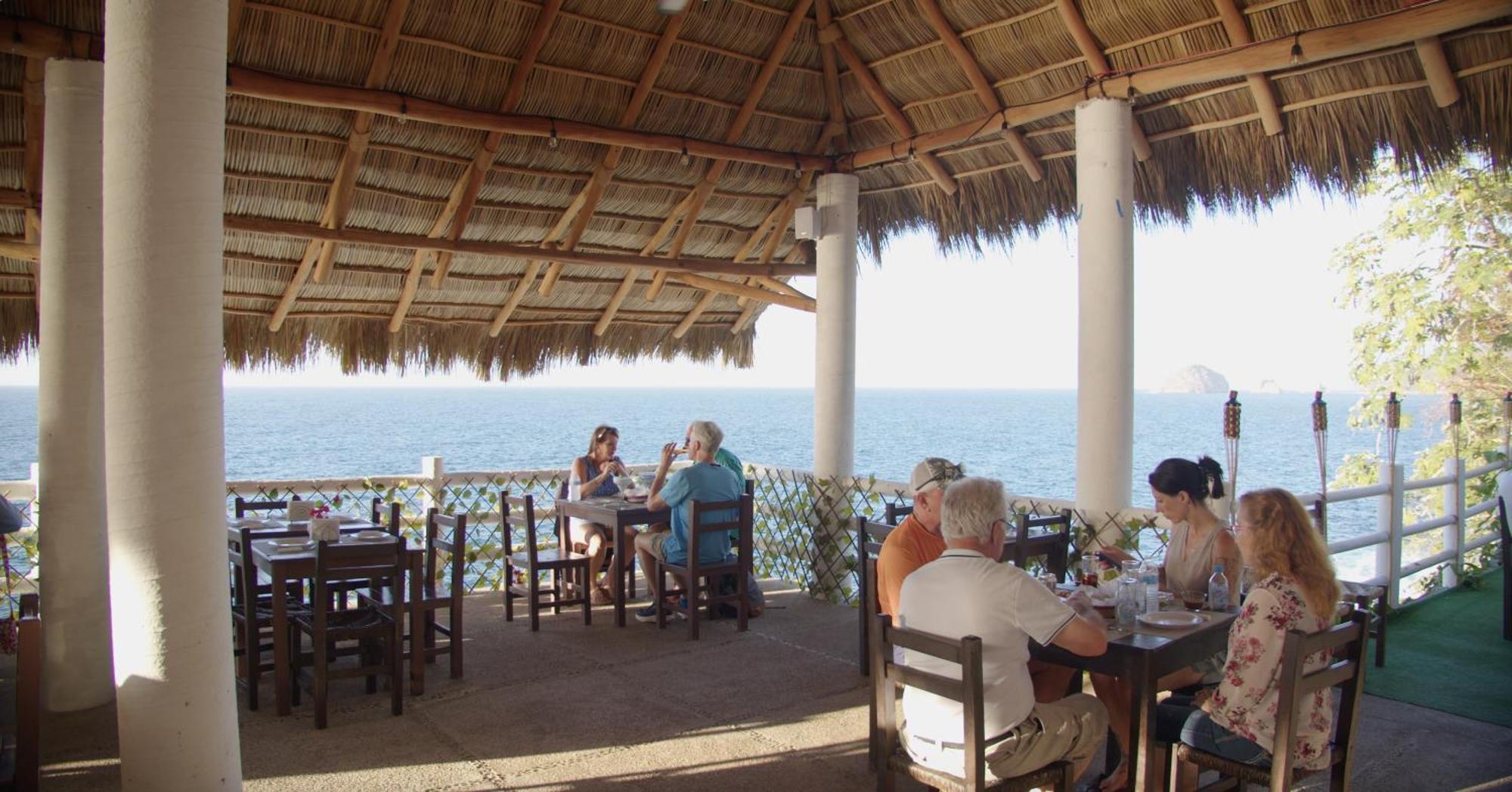 Traditional Sierra Leon Oceanfront Rooms - Adults Only プエルトバラータ エクステリア 写真